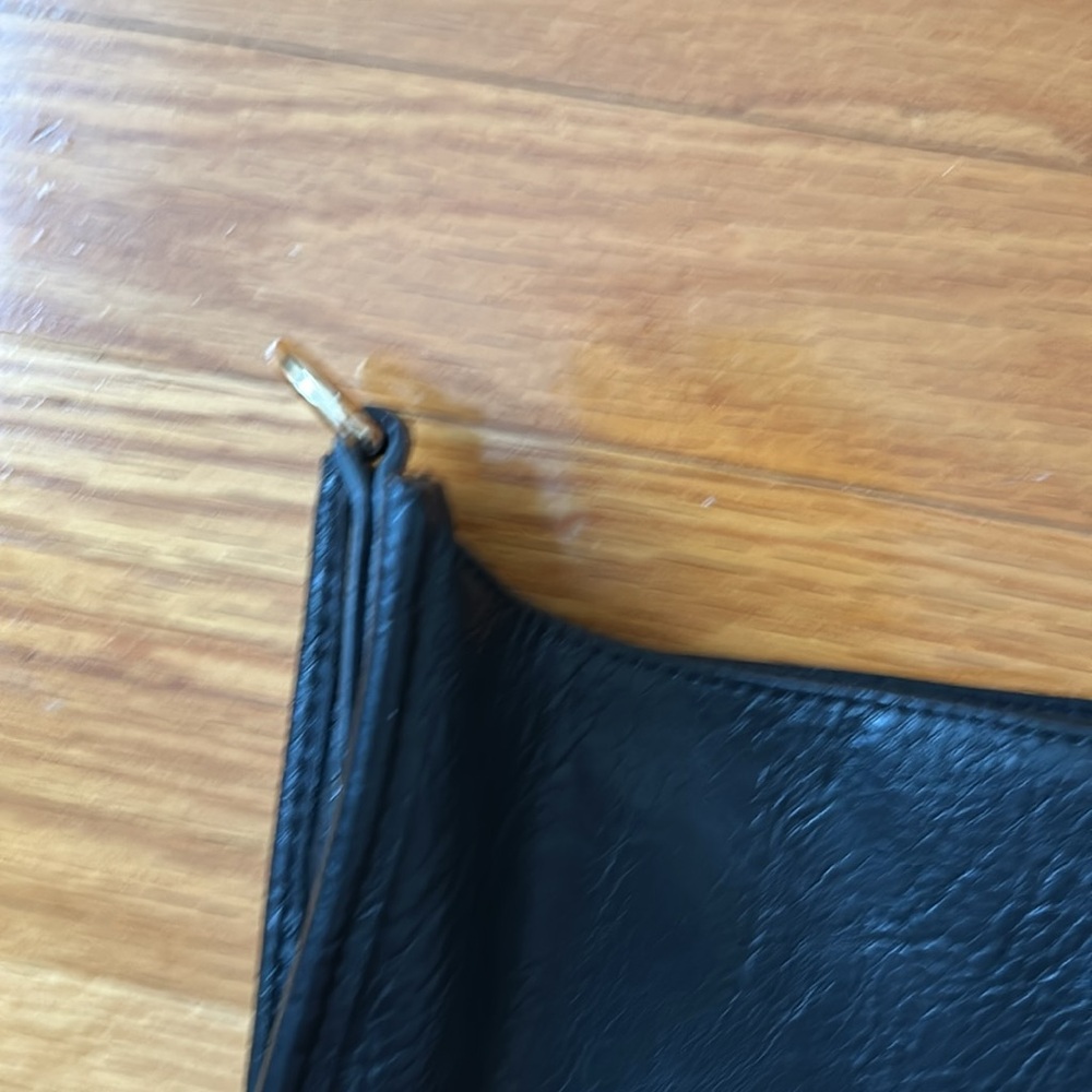 Ahdorned Black Bag - Picture 6 of 8
